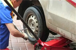 覃塘附近拖车24小时服务热线电话